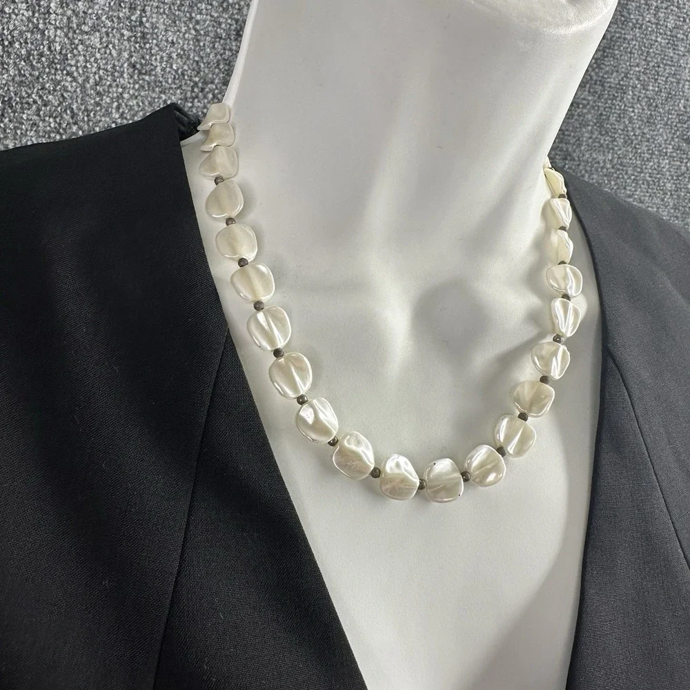 Vintage Medici Abalone Shell Single Strand Necklace Estate